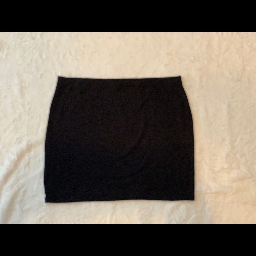 🟪 3 for $10! Black Jersey Skirt